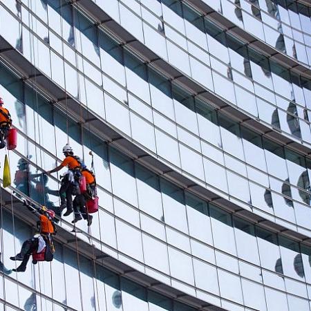 Мойка фасадов бизнес-центра в Щербинке